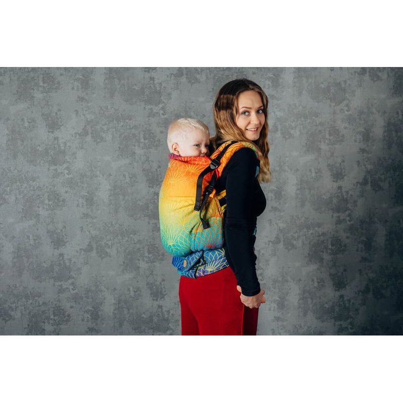 LENNYPRESCHOOL NOSÍTKO - RAINBOW LOTUS - LENNYPRESCHOOL - NOSÍTKA