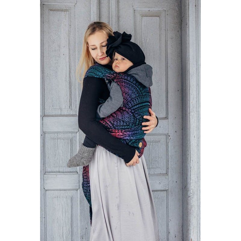 LENNYHYBRID NOSÍTKO STANDARD - PEACOCK'S TAIL - BLACK OPAL (MERINO, HEDVÁBÍ, KAŠMÍR) - LENNYHYBRID - NOSÍTKA