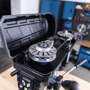 SCHEPPACH TBM 300 VARIO STOJANOVÁ VRTAČKA S KŘÍŽOVÝM LASEREM A LED OSVĚTLENÍM - STOLNÍ SLOUPOVÉ VRTAČKY - ELEKTRICKÉ NÁŘADÍ