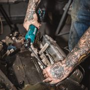 MAKITA WR100DZ - AKU RÁČNOVÝ UTAHOVÁK LI-ION CXT 12V,BEZ AKU Z - RÁZOVÝ UTAHOVÁK 12V - AKU NÁŘADÍ