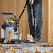 POWERPLUS POWX326 VYSAVAČ SUCHO/MOKRO 1 600 W S TEPOVAČEM - VYSAVAČE - ELEKTRICKÉ NÁŘADÍ