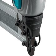MAKITA AF506 - PNEUMATICKÁ HŘEBÍKOVAČKA 15-50MM UŽŠÍ ÚSTÍ - HŘEBÍKOVAČKY - PNEU NÁŘADÍ