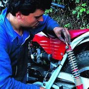 LEPIDLO CEYS SPECIAL UPEVŇOVÁNÍ ŠROUBŮ 6G - LEPIDLA - DÍLNA A GARÁŽ