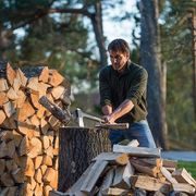 SEKERA ŠTÍPACÍ FISKARS X21, VELKÁ - SEKERY - RUČNÍ NÁŘADÍ