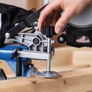 SCHEPPACH HM 216 POKOSOVÁ PILA S POTAHEM A LASEREM + 2. KOTOUČ - POKOSOVÉ PILY - ELEKTRICKÉ NÁŘADÍ
