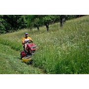 POHONNÁ JEDNOTKA FD5 S VÁLCOVÝM ZAMETACÍM KARTÁČEM SB110 - DAKR - PANTER SYSTÉM - ZAHRADA