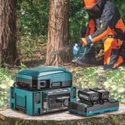MAKITA BAC01 - MĚNIČ NAPĚTÍ DC/AC - AKU SPECIALITY - AKU NÁŘADÍ