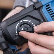 SCHEPPACH DH 2280 VRTACÍ/SEKACÍ KLADIVO 3,6 KG S VÝMĚNNÝM SKLÍČIDLEM - KOMB. KLADIVA SDS + - ELEKTRICKÉ NÁŘADÍ