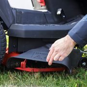 SCHEPPACH TMR 452-98H-SD TRAVNÍ TRAKTOR 98 CM S BOČNÍM VÝHOZEM A HYDROSTATICKOU PŘEVODOVKOU - TRAKTORY S BOČNÍM VÝHOZEM - MULČOVAČE - ZAHRADA