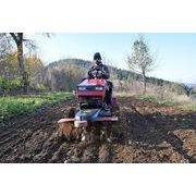 POHONNÁ JEDNOTKA FD5 S VÁLCOVÝM ZAMETACÍM KARTÁČEM SB110 - DAKR - PANTER SYSTÉM - ZAHRADA