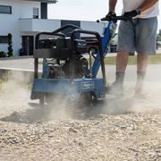 SCHEPPACH HP 2500 S OBOUSMĚRNÁ VIBRAČNÍ DESKA 125 KG - VIBRAČNÍ DESKY OBOUSMĚRNÉ - STAVEBNÍ TECHNIKA