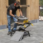 POWERPLUS POWX2300 ŘEZAČKA NA OBKLADY 800W - 180MM - RUČNÍ ŘEZAČKY OBKLADŮ A DLAŽBY - STAVEBNÍ TECHNIKA