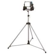 MAKITA DEADML811 - AKU LED SVÍTILNA LI-ION LXT 14,4V + 18V Z - AKU SVÍTILNY MAKITA - MAKITA-SHOP