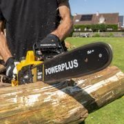 POWERPLUS POWEG10020 ELEKTRICKÁ ŘETĚZOVÁ PILA 2 000W 350MM - ELEKTRICKÉ ŘETĚZOVÉ PILY - ZAHRADA