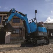 SCHEPPACH EXC 815 - MINIBAGR - NAKLADAČE, MINIBAGRY - STAVEBNÍ TECHNIKA