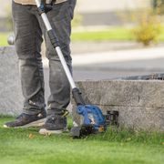 SCHEPPACH C-LT300-X-SET S 20 V IXES AKU VYŽÍNAČ + 2AH BATERIE + NABÍJEČKA 2,4 A - AKUMULÁTOROVÉ VYŽÍNAČE - ZAHRADA