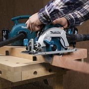 MAKITA DHS680Z - AKU BEZUHLÍKOVÁ OKRUŽNÍ PILA LI-ION LXT 18V,BEZ AKU Z - AKU KOTOUČOVÉ PILY (MAFL) - AKU NÁŘADÍ