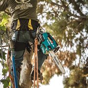 MAKITA DUC406ZB - AKU ŘETĚZOVÁ PILA 400 MM LI-ION LXT 2X18V,BEZ AKU Z - AKU ŘETĚZOVÉ PILY - ZAHRADA