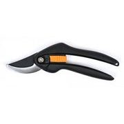 NŮŽKY ZAHRADNÍ FISKARS SINGLESTEP P26, 2-ČEPELOVÉ, PR. STŘIHU 20MM - ZAHRADNÍ NŮŽKY{% if kategorie.adresa_nazvy[0] != zbozi.kategorie.nazev %} - ZAHRADA{% endif %}