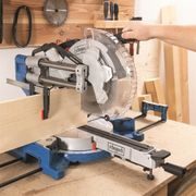 SCHEPPACH HM 305 SL POKOSOVÁ PILA S POTAHEM A LASEREM - POKOSOVÉ PILY NAD 260MM - ELEKTRICKÉ NÁŘADÍ