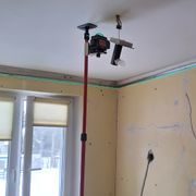 RIWALL HOME RNP-01 SAMONIVELAČNÍ ZAMĚŘOVACÍ LASER + SADA PŘÍSLUŠENSTVÍ - LINIOVÉ LASERY - MĚŘÍCÍ TECHNIKA