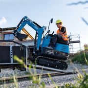 SCHEPPACH EXC 815 - MINIBAGR - NAKLADAČE, MINIBAGRY - STAVEBNÍ TECHNIKA