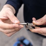 SCHEPPACH C-ACT160/6-X-SET S2 2X20 V IXES AKU BEZOLEJOVÝ KOMPRESOR 6 L + 2X 2AH BATERIE + DUÁLNÍ NABÍJEČKA 2,4 A - AKU KOMPRESORY - AKU NÁŘADÍ