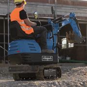 SCHEPPACH EXC 815 - MINIBAGR - NAKLADAČE, MINIBAGRY - STAVEBNÍ TECHNIKA