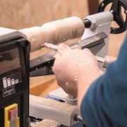 SCHEPPACH DM 500 T SOUSTRUH NA DŘEVO 230 V - SOUSTRUHY NA DŘEVO - DŘEVOOBRÁBĚCÍ STROJE