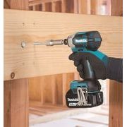 MAKITA DTD201RTJ - AKU RÁZOVÝ ŠROUBOVÁK 1/4" LI-ION LXT 18V/5,0AH, MAKPAC - RÁZOVÝ UTAHOVÁK 18V - AKU NÁŘADÍ