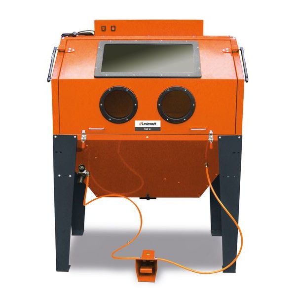 PÍSKOVACÍ BOX SSK 3.1 - PÍSKOVACÍ BOXY{% if zbozi.kategorie.adresa_nazvy[0] != zbozi.kategorie.nazev %} - KOVOOBRÁBĚCÍ STROJE{% endif %}