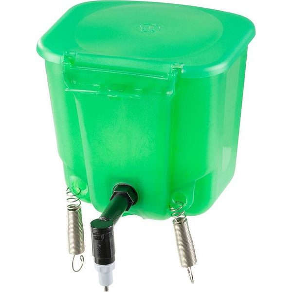 NAPÁJEČKA S NAPÁJEČEM DERBY 500ML 120X110X100MM 90° - PRO CHOVATELE{% if zbozi.kategorie.adresa_nazvy[0] != zbozi.kategorie.nazev %} - KRMIVA{% endif %}