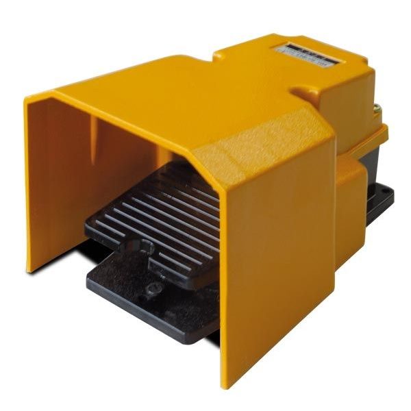 NOŽNÍ OVLÁDÁNÍ ZÁVITOVÁNÍ - BOW1{% if zbozi.kategorie.adresa_nazvy[0] != zbozi.kategorie.nazev %} - IMPORT - NOVÉ NÁŘADÍ A PRODUKTY{% endif %}