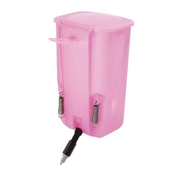 NAPÁJEČKA S NAPÁJEČEM DERBY 1000ML 120X110X190MM 45° - PRO CHOVATELE{% if zbozi.kategorie.adresa_nazvy[0] != zbozi.kategorie.nazev %} - KRMIVA{% endif %}