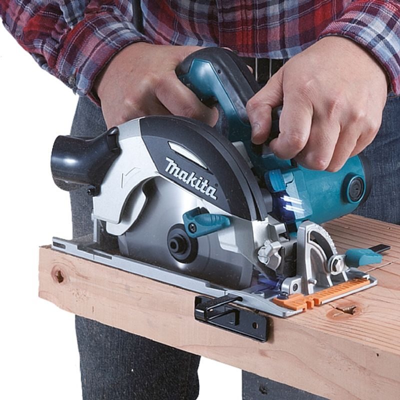 MAKITA HS6101J - RUČNÍ KOTOUČOVÁ PILA 165MM,1100W, MAKPAC - KOTOUČOVÉ PILY (MAFL) - ELEKTRICKÉ NÁŘADÍ