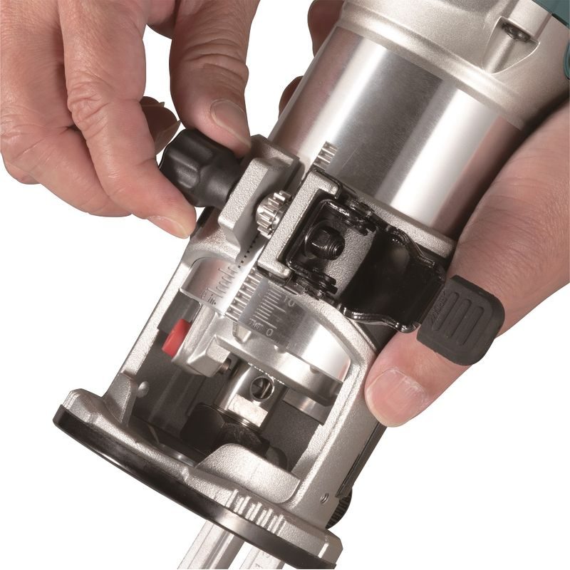 MAKITA RT0702CX2J - KOMBINOVANÁ FRÉZKA S PŘÍSLUŠENSTVÍM 700W,MAKPAC - HORNÍ FRÉZKY - ELEKTRICKÉ NÁŘADÍ