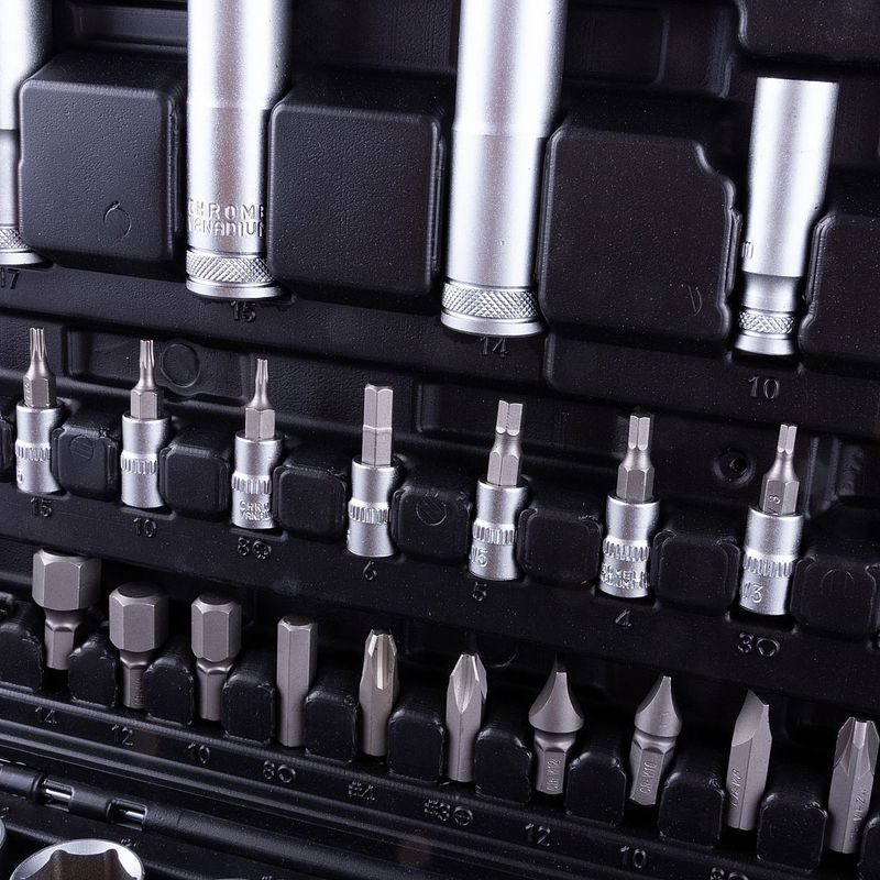 GOLA SADA 1/2" + 1/4" - 94KS V PLASTOVÉM KUFRU - GOLA SADY - RUČNÍ NÁŘADÍ