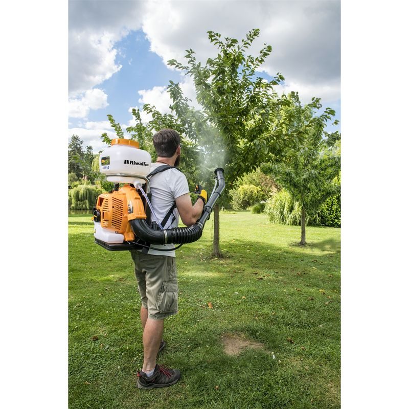 RIWALL PRO RPSD 52 BENZÍNOVÝ ROSIČ ZÁDOVÝ 14 L - MOTOROVÉ POSTŘIKOVAČE - ZAHRADA