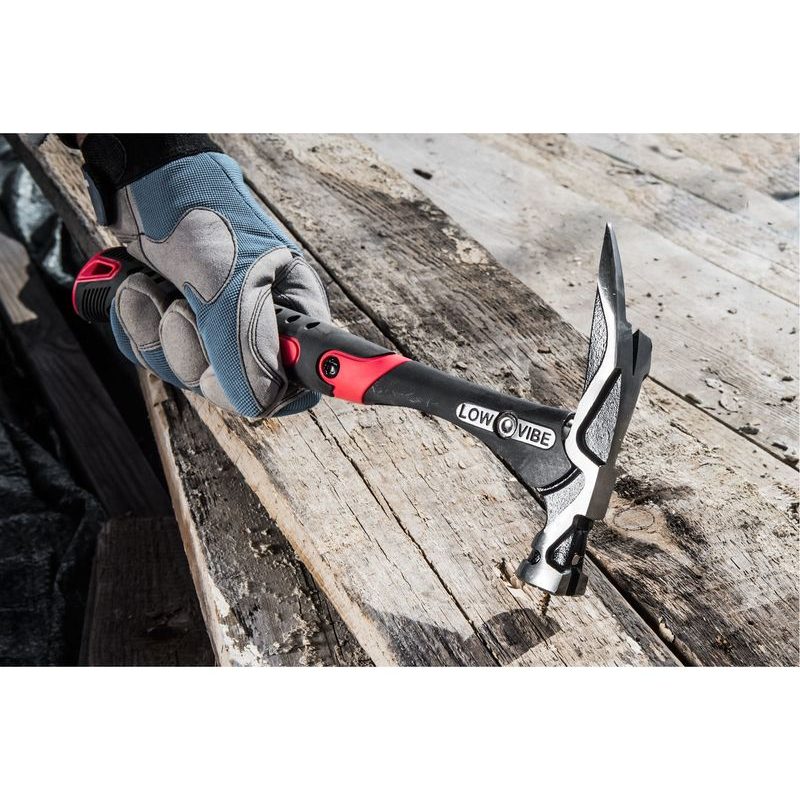 FORTUM KLADIVO POKRÝVAČSKÉ LOW-VIBE, 680G S MAGNETEM, 4751100 - TESAŘSKÉ A ZEDNICKÉ KLADIVA - RUČNÍ NÁŘADÍ