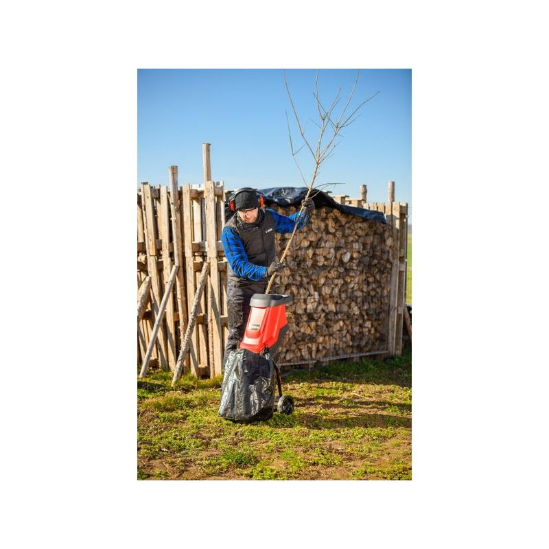 ELEKTRICKÝ DRTIČ VĚTVÍ HAHN & SOHN CEDRUS RE04 - DRTIČ S ELEKTRICKÝM MOTOREM - ZAHRADA