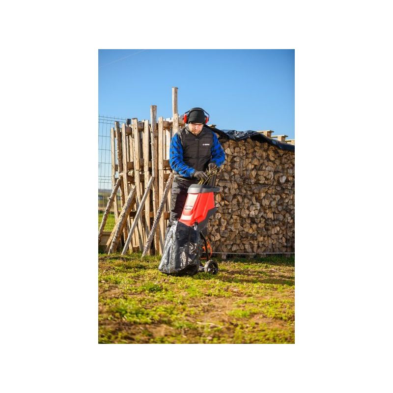 ELEKTRICKÝ DRTIČ VĚTVÍ HAHN & SOHN CEDRUS RE04 - DRTIČ S ELEKTRICKÝM MOTOREM - ZAHRADA