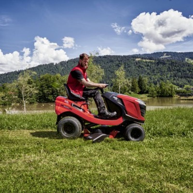T18-111.4 HDS-A V2 COMFORT AL-KO - TRAKTORY S BOČNÍM VÝHOZEM - MULČOVAČE - ZAHRADA