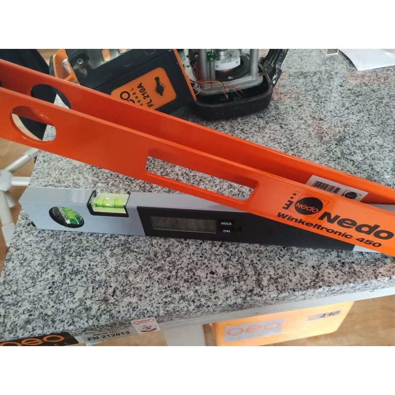 WINKELTRONIC 45 PROFI DIGITÁLNÍ ÚHLOMĚR S DÉLKOU RAMENE 45 CM - ÚHLOMĚRY - MĚŘÍCÍ TECHNIKA