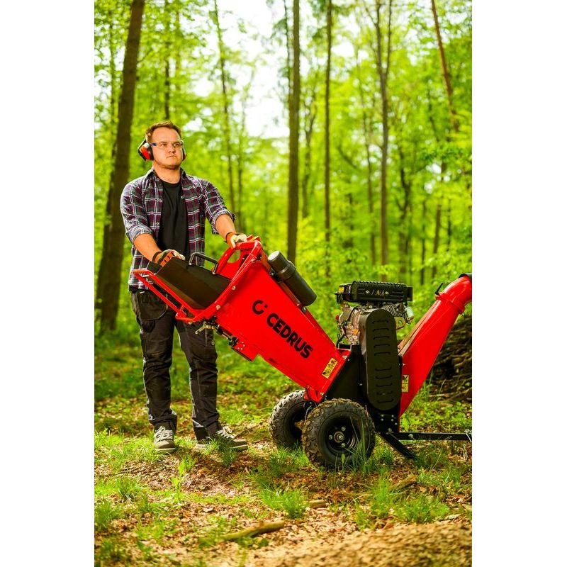 DRTIČ VĚTVÍ HAHN & SOHN CEDRUS RB02PRO - DRTIČ S BENZÍNOVÝM MOTOREM - ZAHRADA