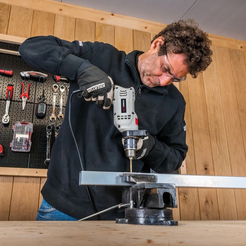 POWERPLUS POWC10110 ELEKTRICKÁ VRTAČKA S PŘÍKLEPEM 550 W - PŘÍKLEPOVÉ VRTAČKY - ELEKTRICKÉ NÁŘADÍ