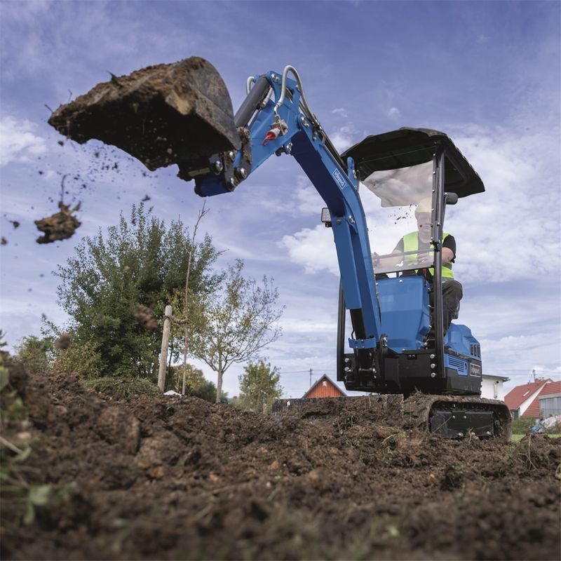 SCHEPPACH EXC 1400 - MINIBAGR - NAKLADAČE, MINIBAGRY - STAVEBNÍ TECHNIKA