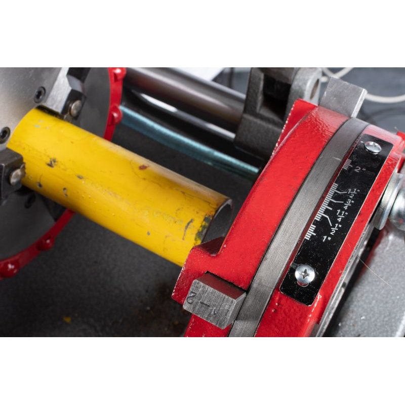 ZPM-50 - ELEKTRICKÝ STACIONÁRNÍ ZÁVITOŘEZ - ZÁVITOŘEZY - KOVOOBRÁBĚCÍ STROJE