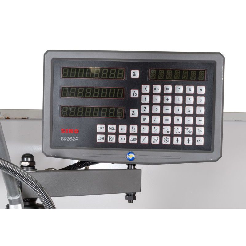 SPI-3000 - SOUSTRUH NA KOV S DIGITÁLNÍM ODMĚŘOVÁNÍM - SOUSTRUHY - KOVOOBRÁBĚCÍ STROJE