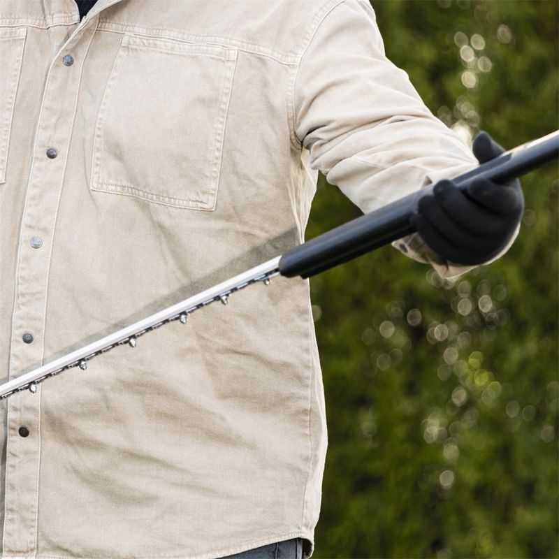 SCHEPPACH C-HT570-X-SET S 20 V IXES AKU PLOTOSTŘIH + 2AH BATERIE + NABÍJEČKA 2,4 A - AKUMULÁTOROVÝ PLOTOSTŘIH - ZAHRADA