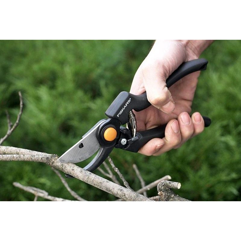 NŮŽKY PROFESIONÁLNÍ FISKARS P90 2-ČEPELOVÉ, PR. STŘIHU 26MM - ZAHRADNÍ NŮŽKY - ZAHRADA